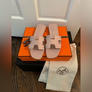 Hermes Oran Sandals in Rose Porcelaine